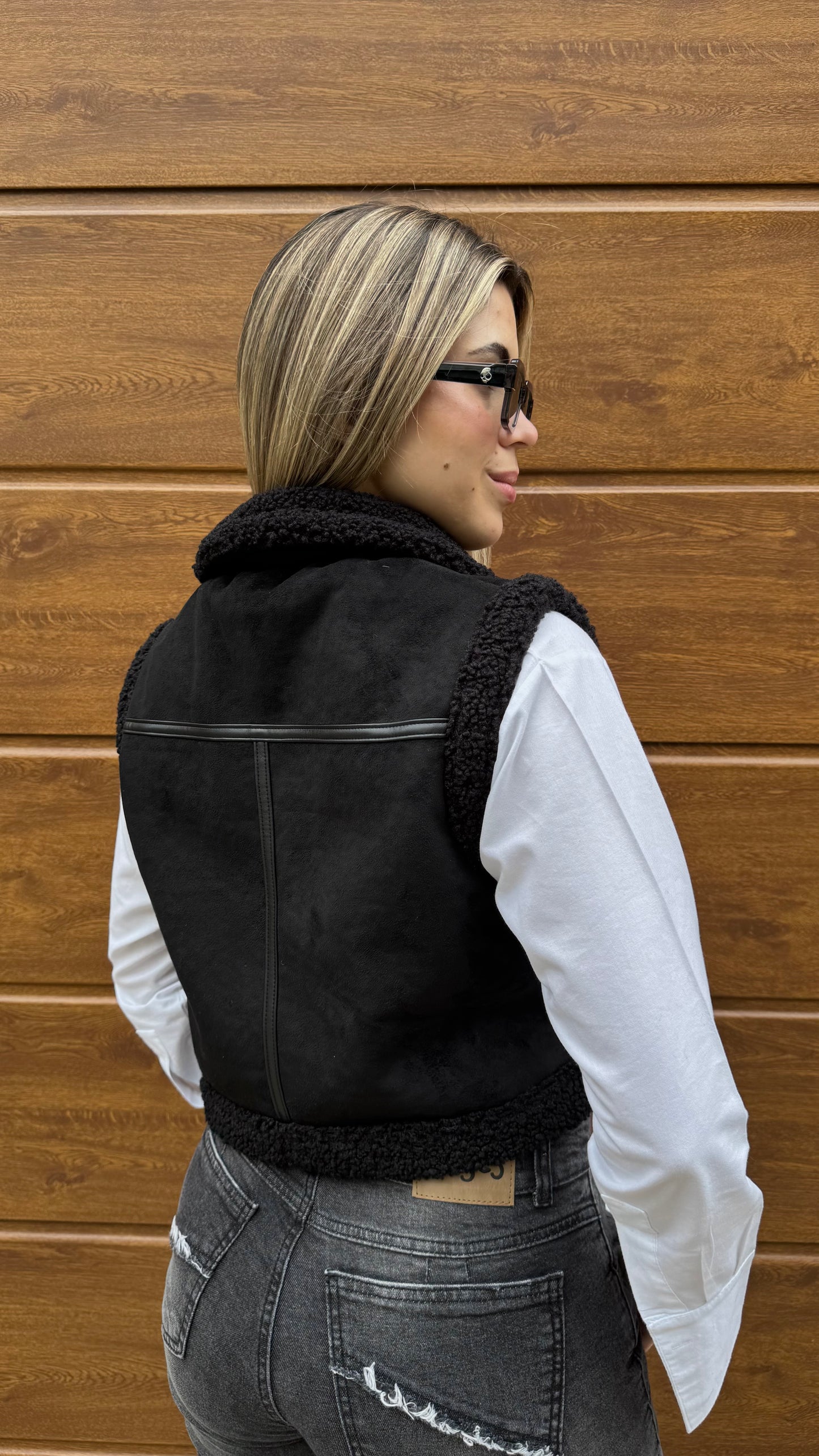 Chaleco Suede Carnero negro