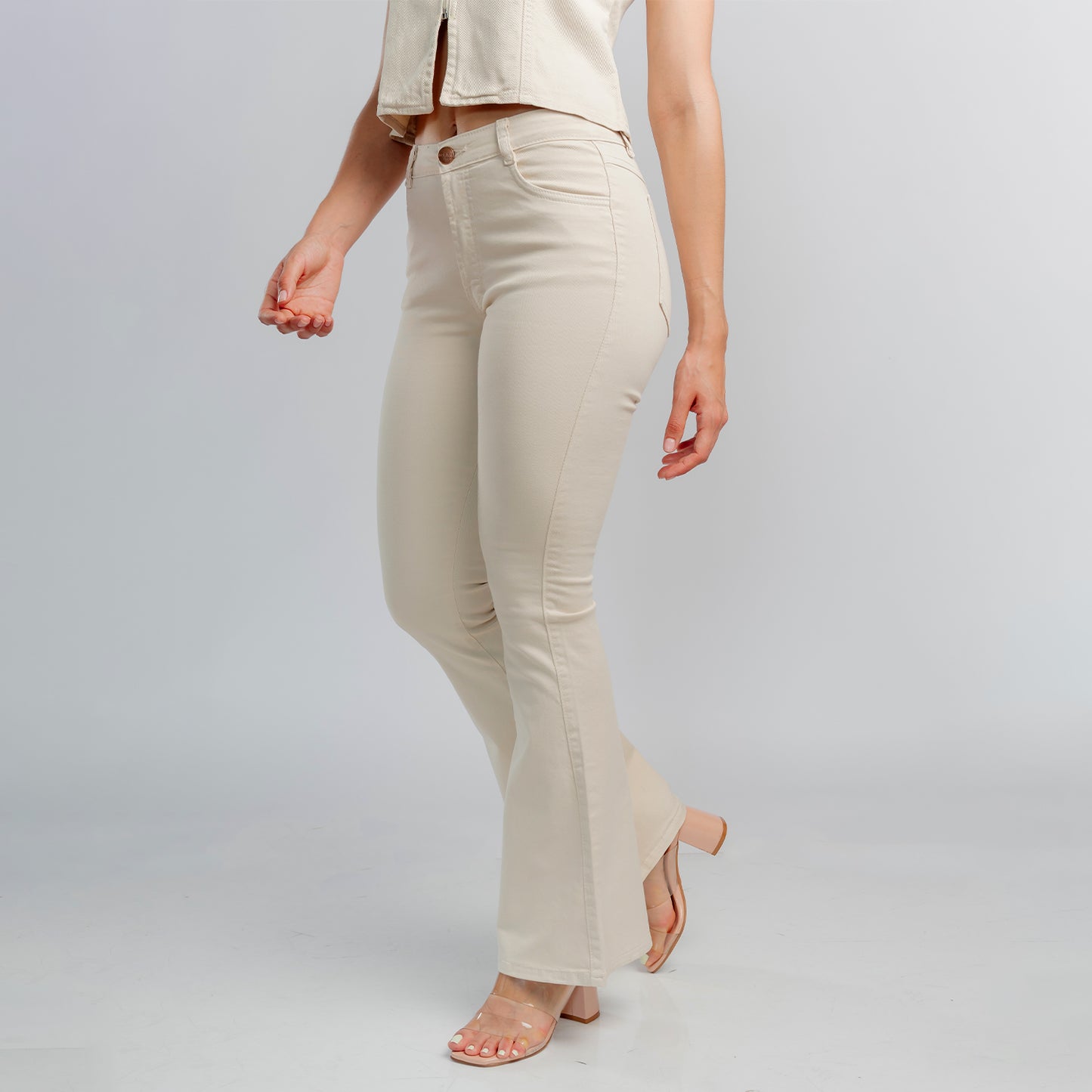 Jean Flare acampanado Drill