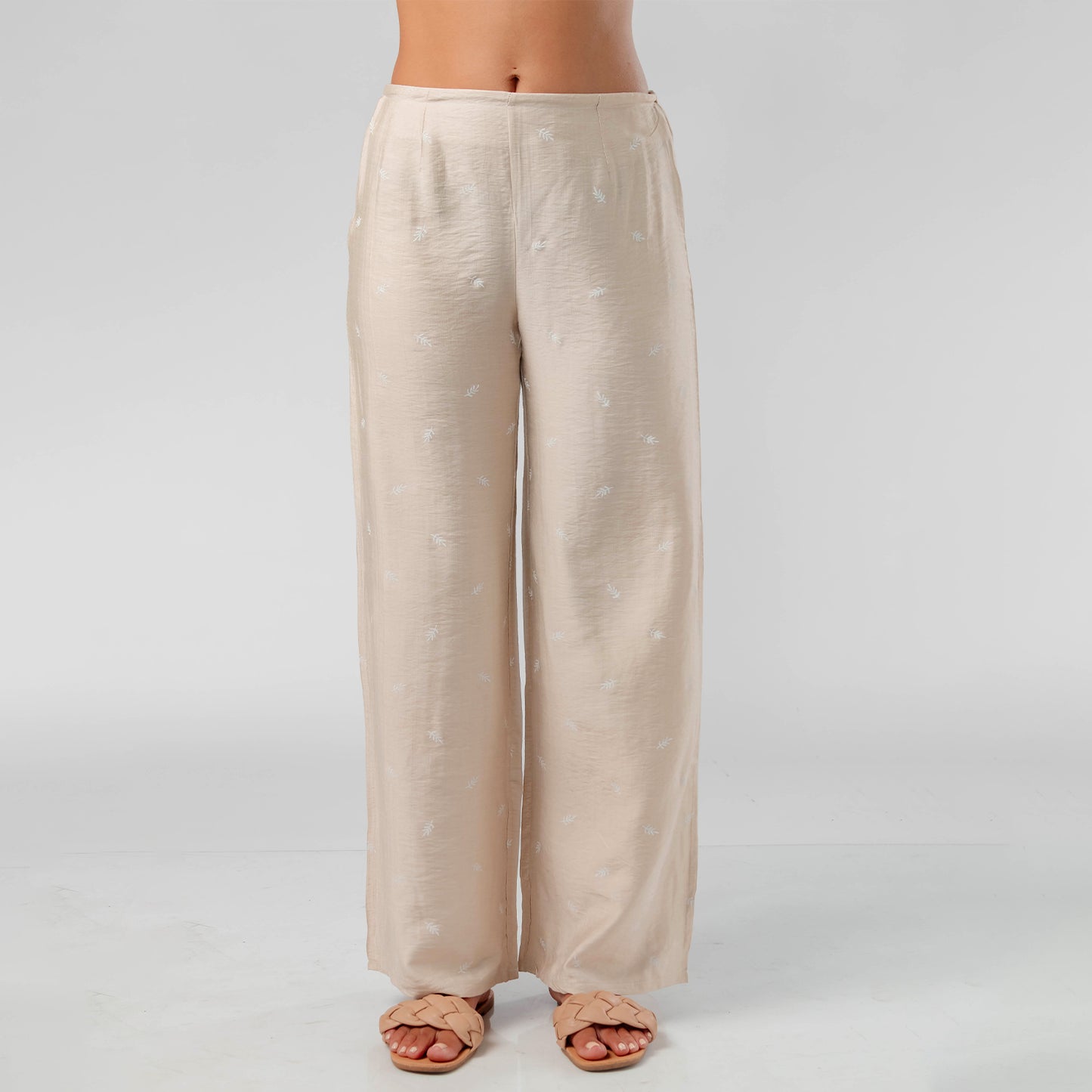 Pantalon Recto en Lino Bordado