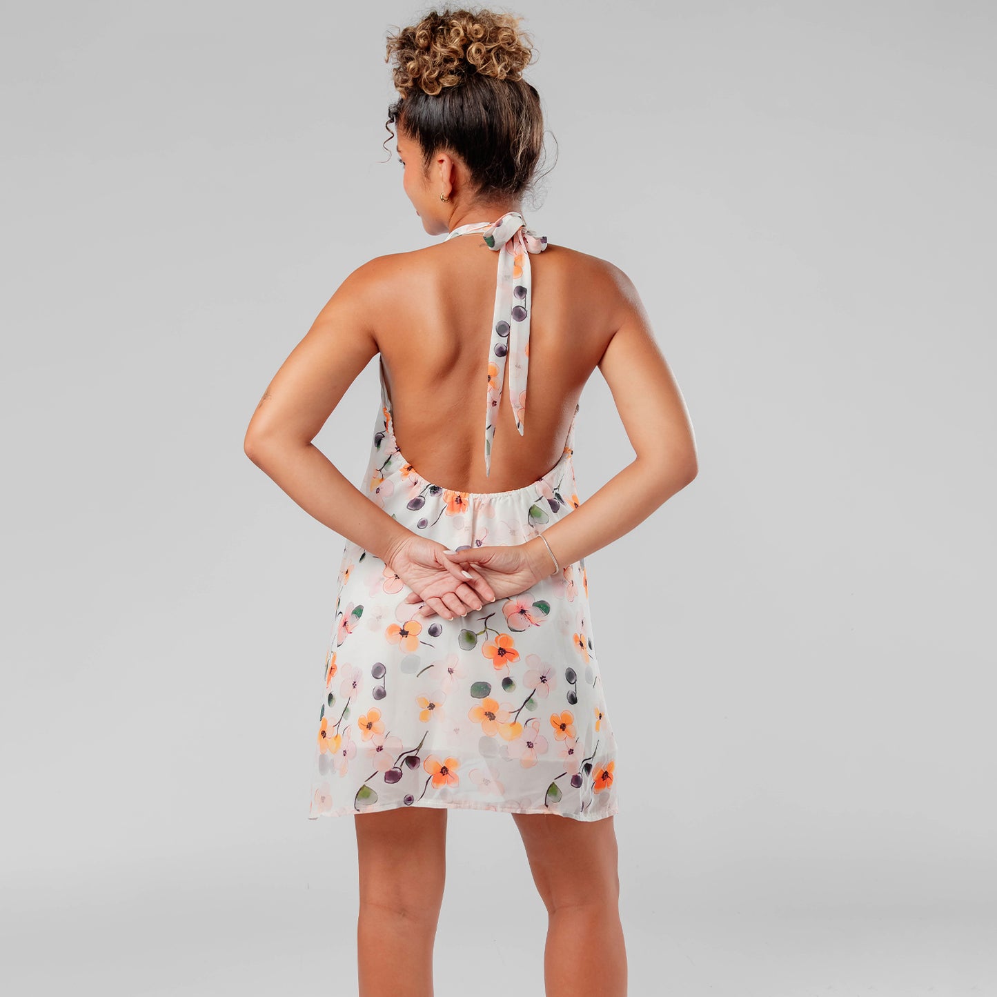 Vestido Corto de Gasa Floreado con Forro